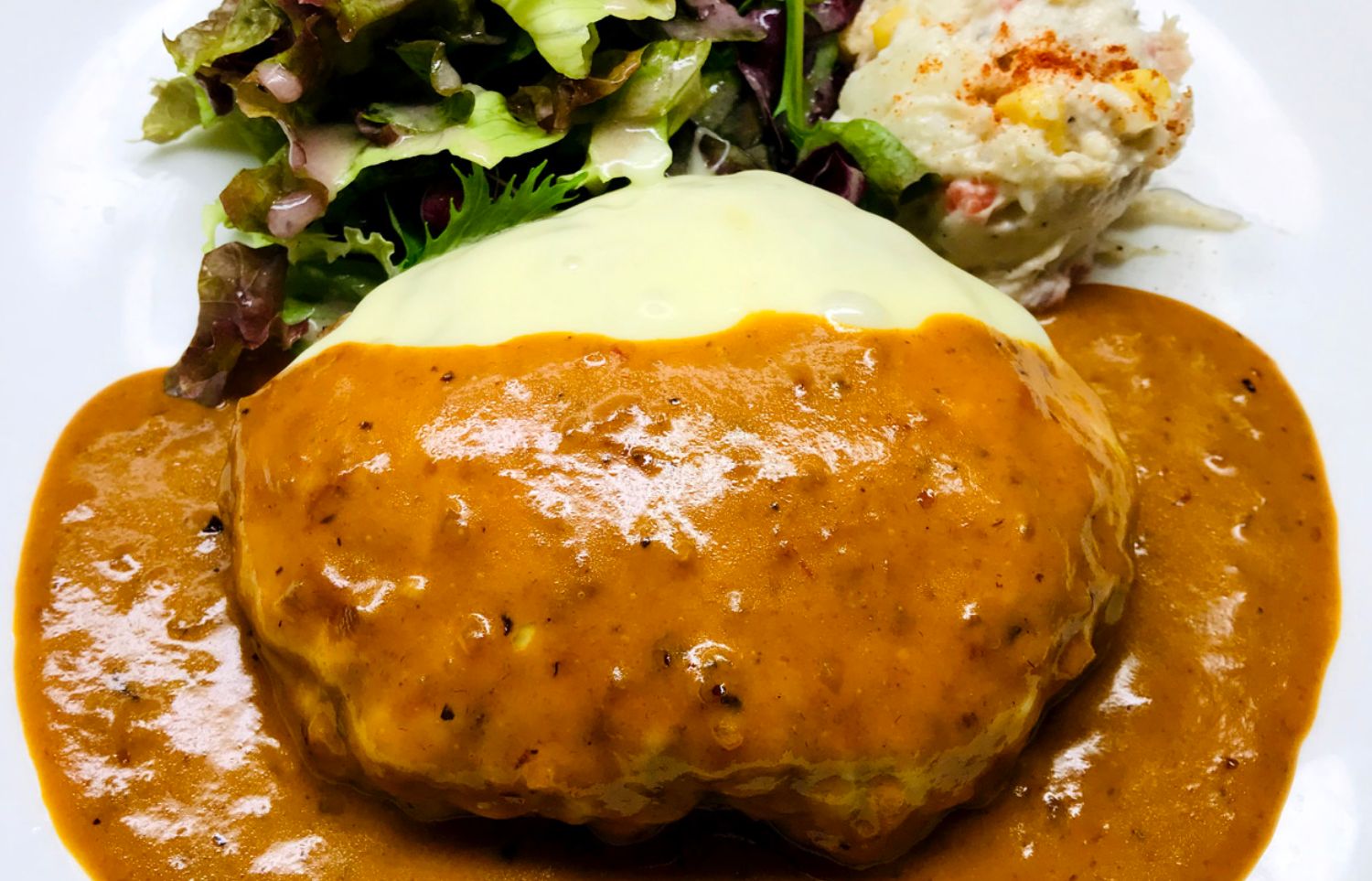 手づくりハンバーグ/スープ・ライスorパン付¥1100/自慢の手づくりハンバーグを自家製のソースでどうぞ！